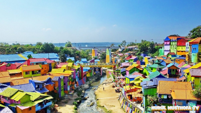 Kampung Warna Warni